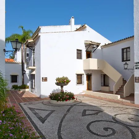 Bluebay Banus ماربيا